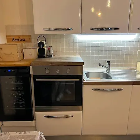 Casa Grillo, Vista Con Piscina E Box Auto Casa de Férias Barcuzzi