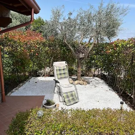 Casa Grillo, Vista Con Piscina E Box Auto Casa de Férias Barcuzzi