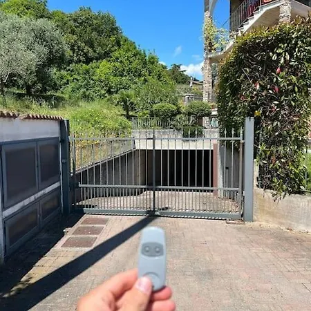 Casa Grillo, Vista Con Piscina E Box Auto Casa de Férias
