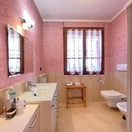 Casa Grillo, Vista Con Piscina E Box Auto